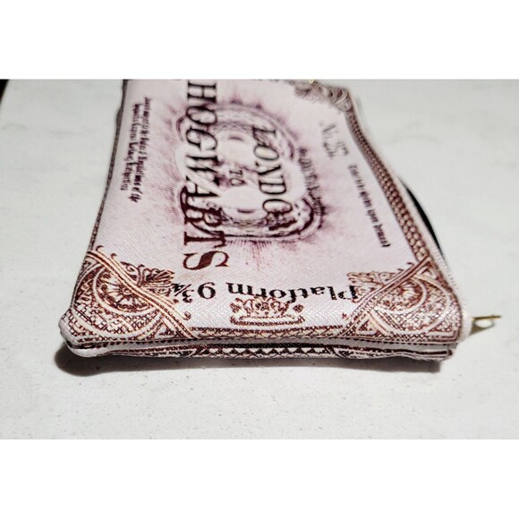 Harry Potter Train Ticket To Hogwarts Clutch Pouch Bag 6.5 x 4.5in. NWOT - Picture 8 of 10